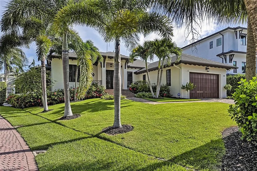 4 bed, 3.0 bath, 3034 sqft, $30,000 — Photo 2