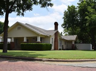 607 W Oak St, Olney, TX 76374