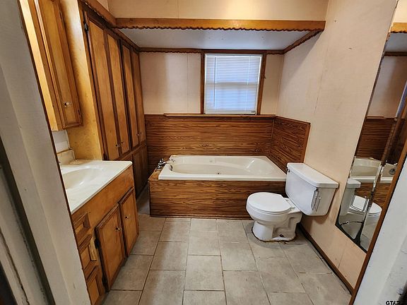 2nd image of 7121 State Highway 94