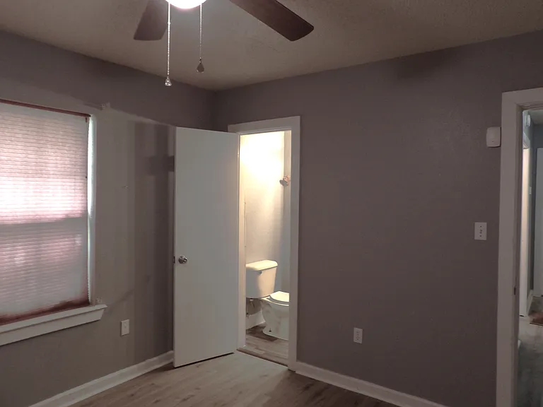 1515 NW Arlington Ave — Photo 9