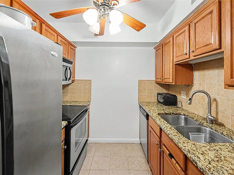 1235 S Highland Ave #5-703 — Photo 14