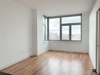 Rented by R New York