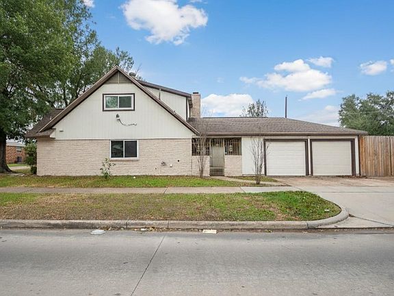 3rd image of 2007 S Rayburn Ct