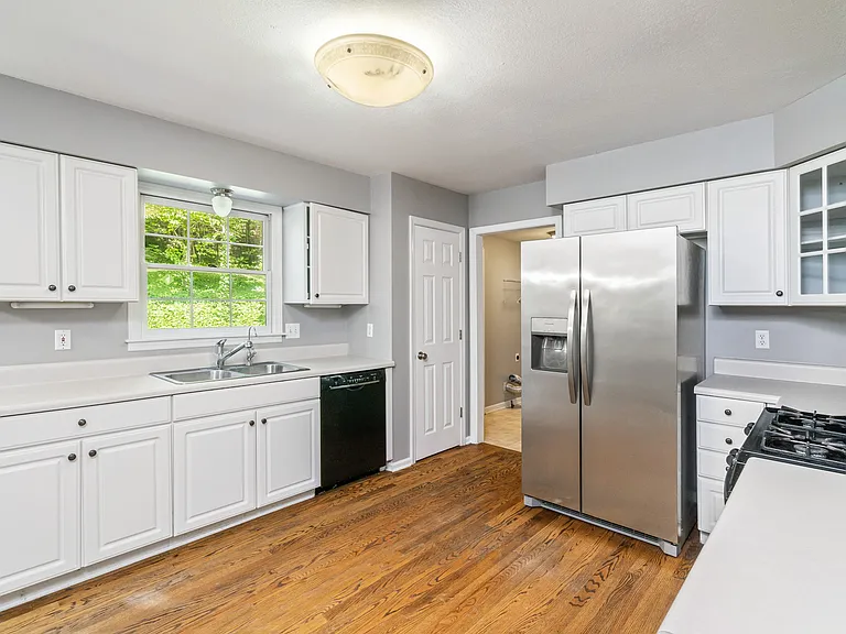 2761 Dee Peppers Dr — Photo 3