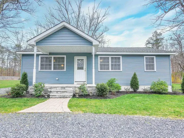 3 Firethorn Ter, Egg Harbor Township, NJ 08234