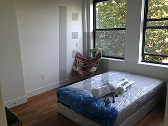 Rented by Loom Group