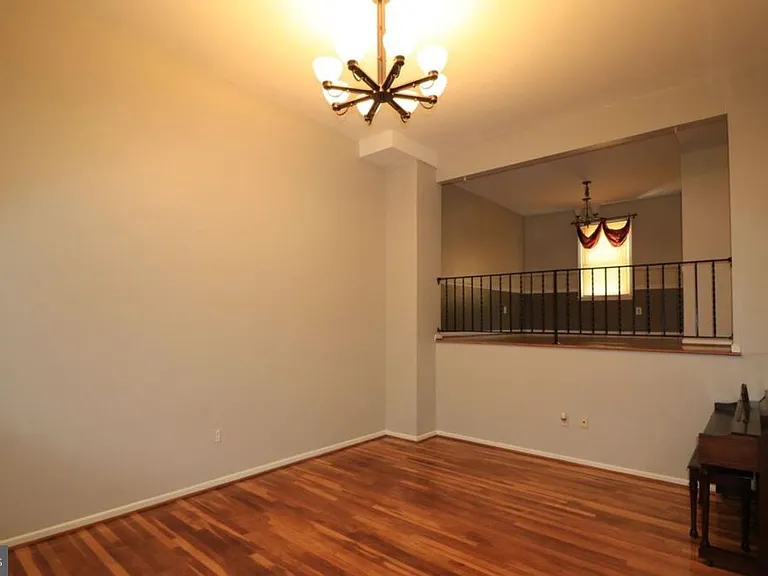 553 Monet Dr — Photo 8