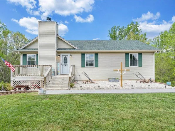 2711 Quarles Rd, Thaxton, VA 24174