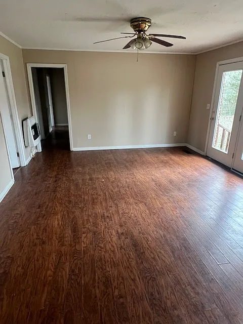 3 bed, 1212 sqft, $1,200 — Photo 2