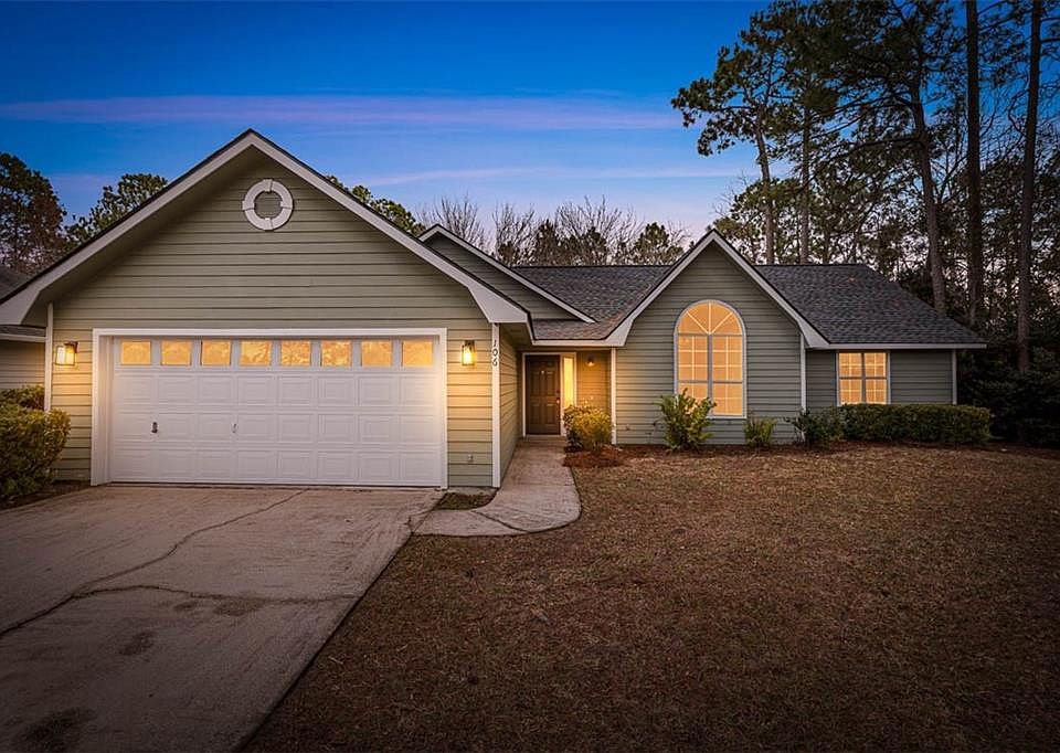 1st image of 106 Acorn Ct