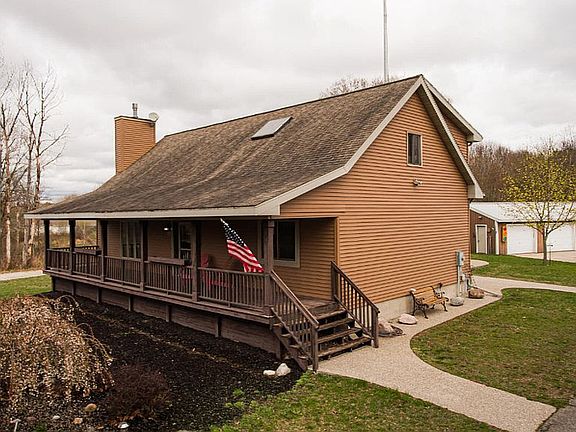 2nd image of 15906 Northland Dr NE