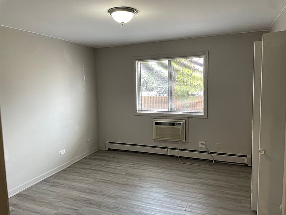 5th image of 3606 Salem Walk APT A1