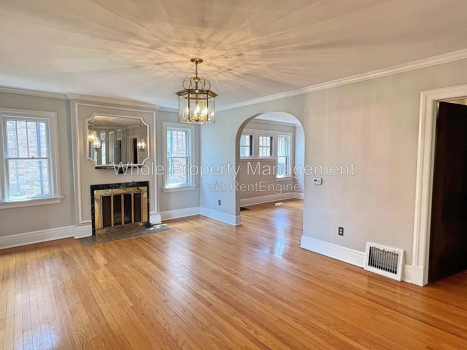 3 bed, 2.0 bath, 2353 sqft, $3,350 — Photo 2
