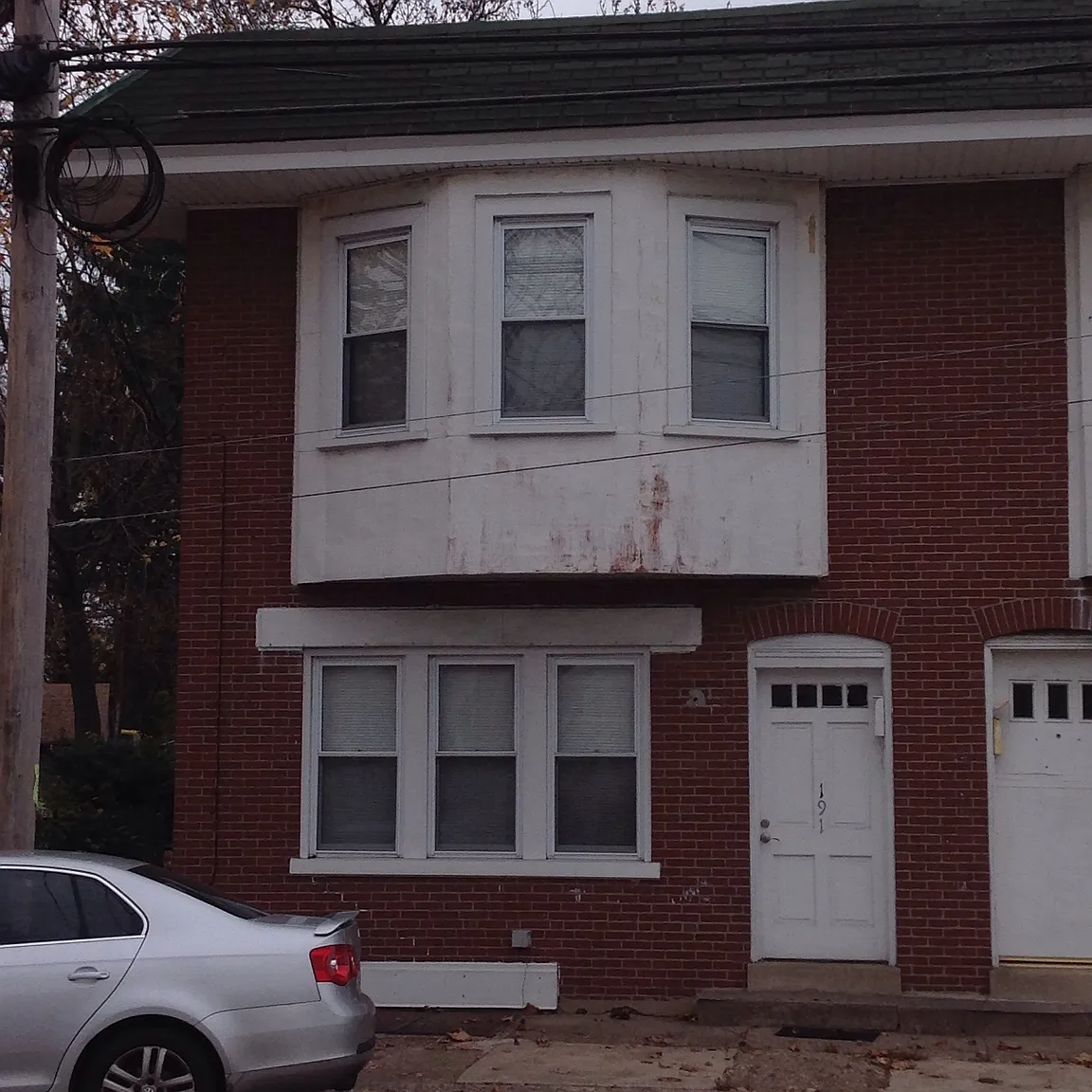191 Fairview Rd photo 1