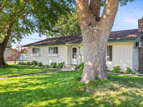 1908 Road 44, Pasco, WA 99301