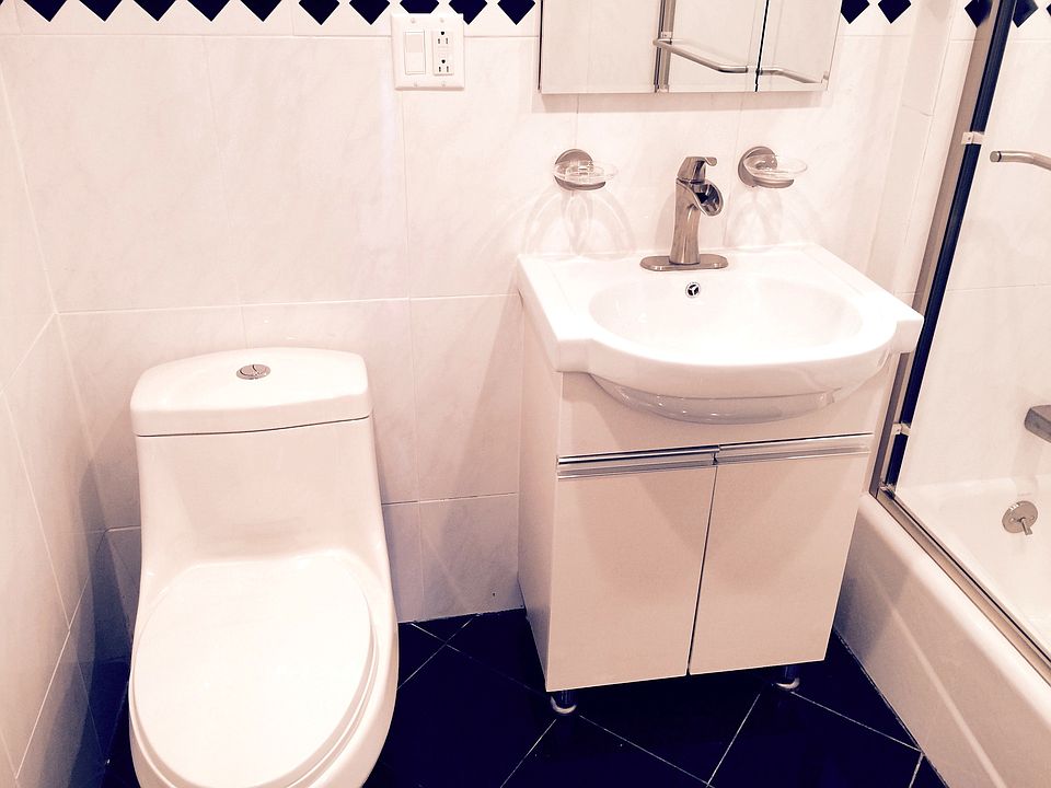 1st image of 250 E 65th St APT 11C