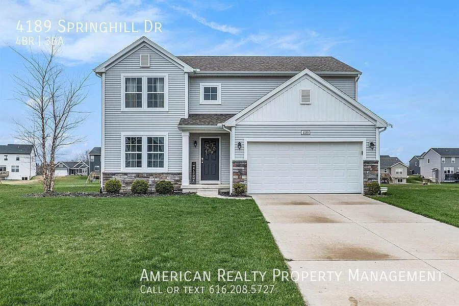 4 bed, 2.5 bath, 2100 sqft, $3,100 — Photo 1
