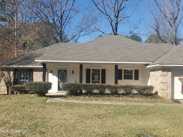 347 Barfield Dr, Byram, MS 39272