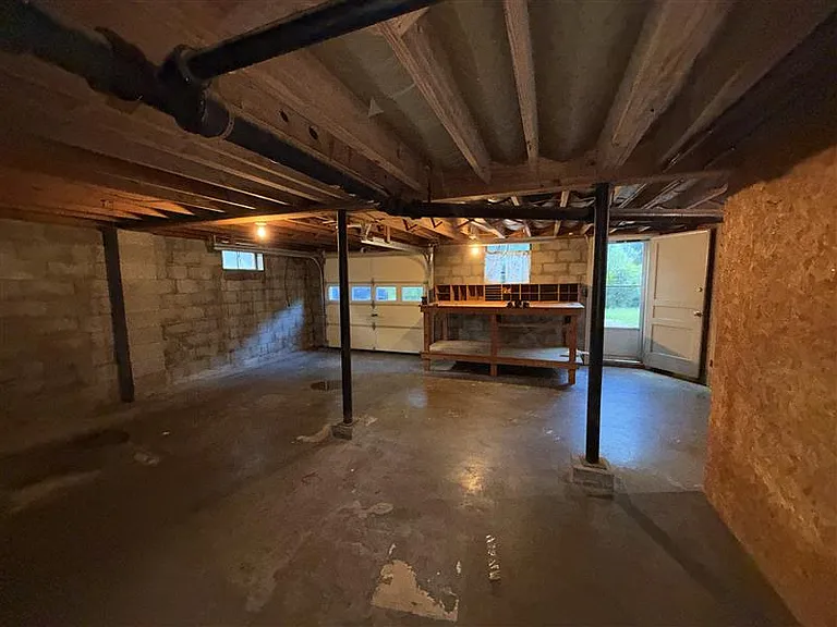 basement/garage