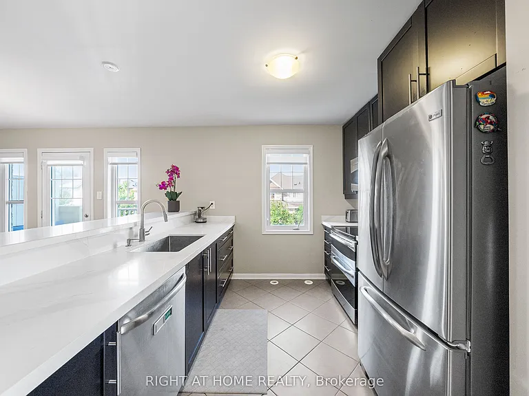 291 Woodley Cres — Photo 14