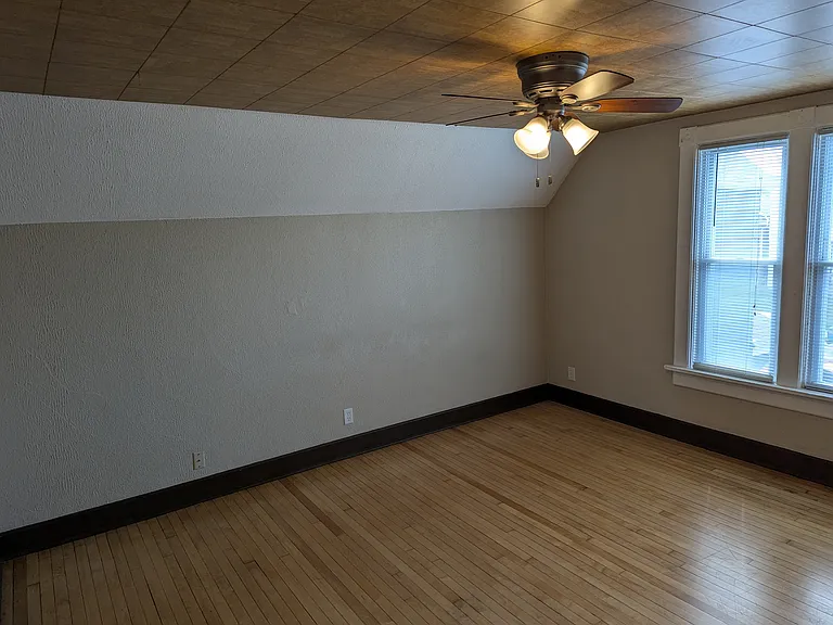 S Logan Ave — Photo 10