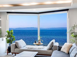 1388 Alki Ave SW APT 301, Seattle, WA 98116