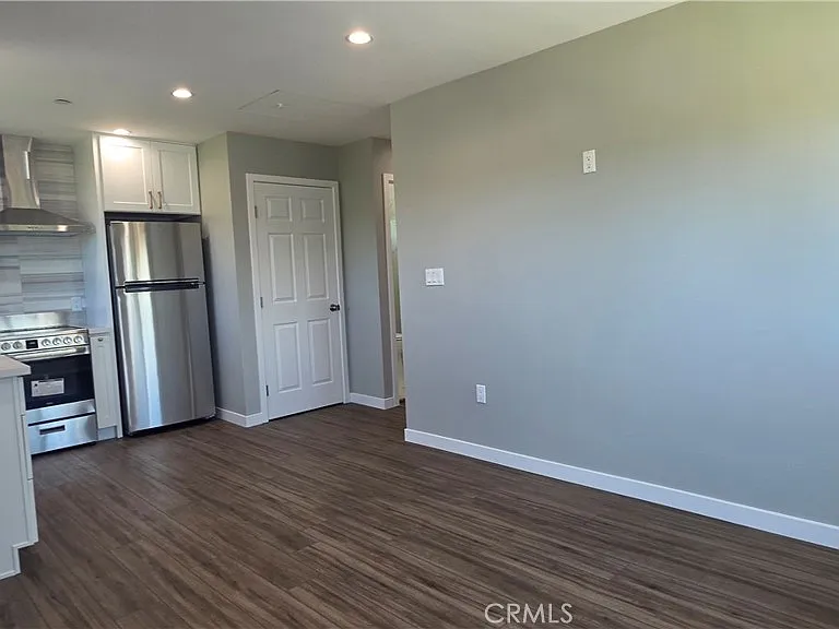 6518 Royer — Photo 11