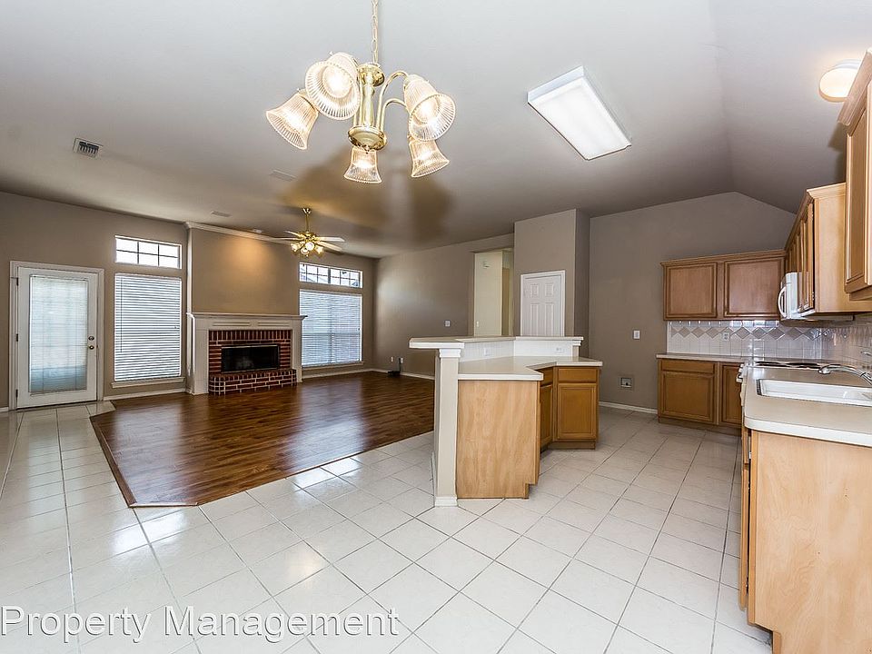 1st image of 5804 Rosewood Ct