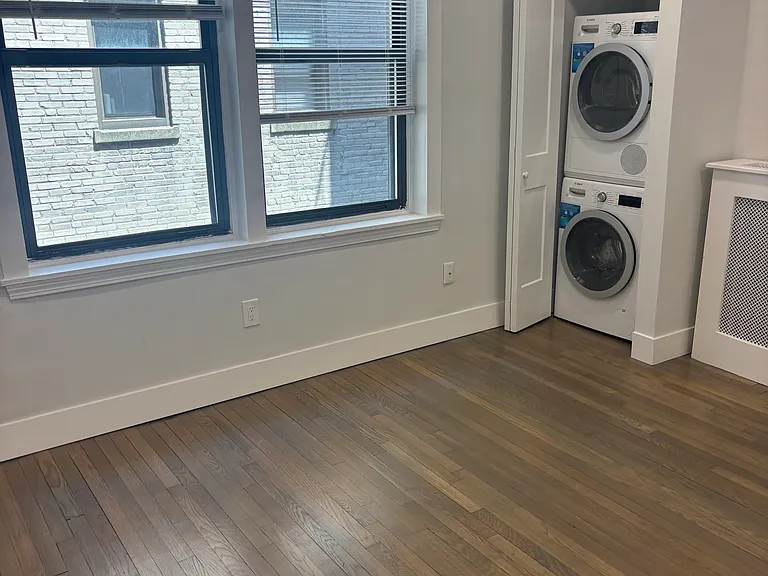 21 Peterborough St #8 — Photo 7