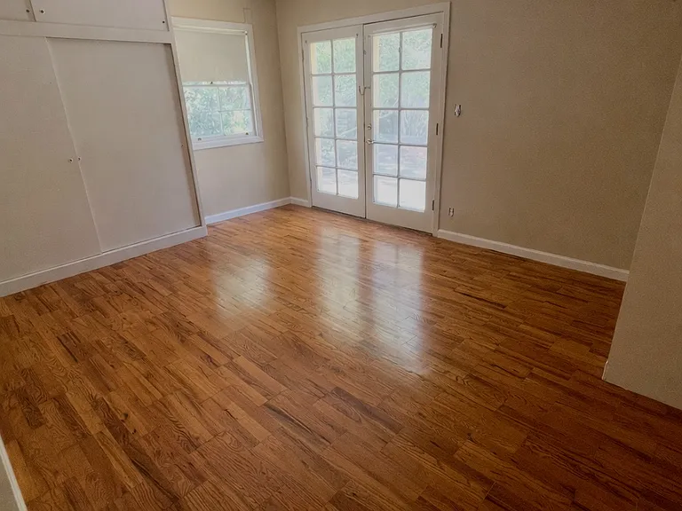 2733 Bryant St — Photo 14