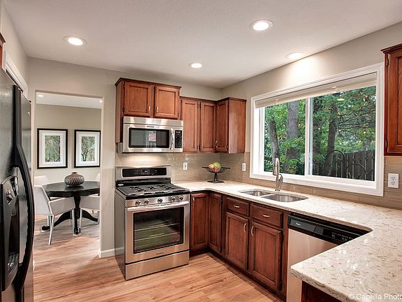 3rd image of 2166 SE Glendale Ct