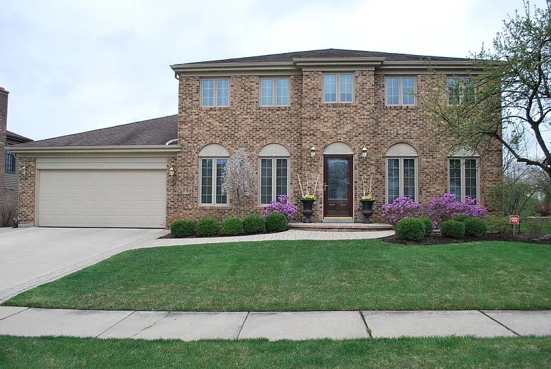 649 W Revere Ln photo 1