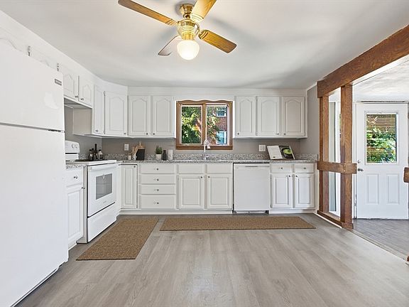 3rd image of 3 Nichols St