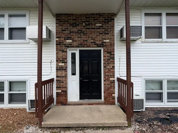 219-221 223rd St, La Harpe, IL