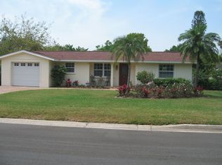1705 Shoreland Dr, Sarasota, FL 34239
