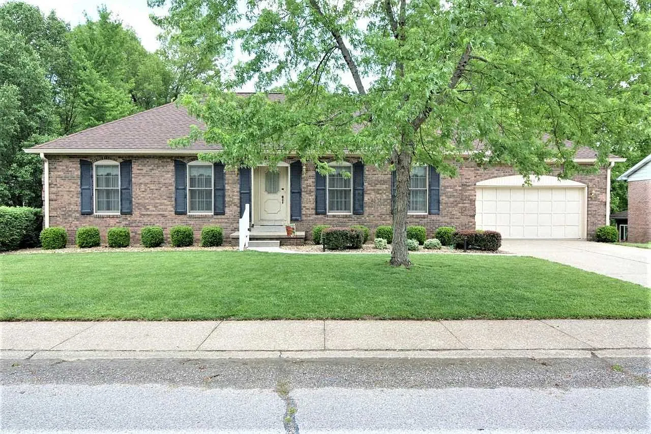 5266 E Esche Dr photo 1