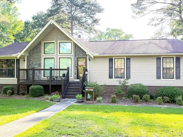 111 Camille Cir, Clanton, AL 35045
