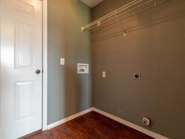 1040 Josie Kate Ln — Photo 8