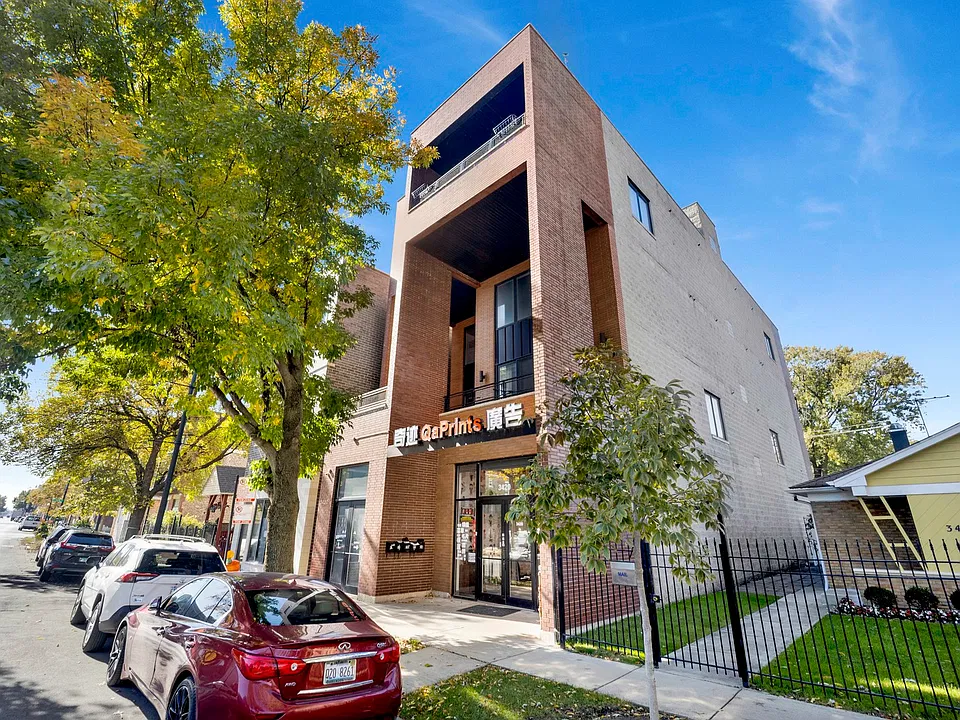 3420 S Morgan St #4W