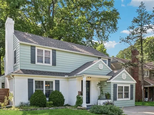 6832 Holmes Rd, Kansas City, MO 64131