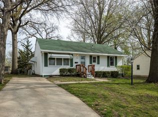 1000 NE 67th Ter, Gladstone, MO 64118