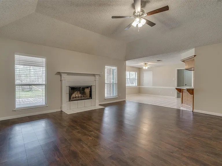 2460 Pebblebrook Cir — Photo 8