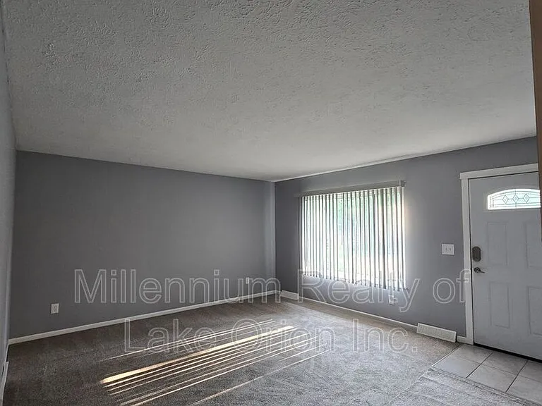 730 Harry Paul Dr — Photo 4