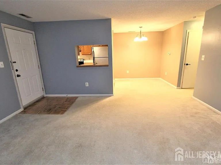 1508 Ravens Crest Dr — Photo 5