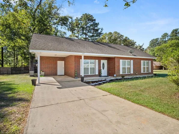 1425 Bilbo St, Deridder, LA 70634