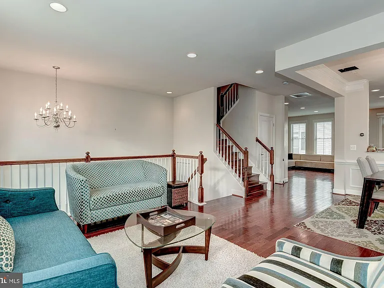 3309 Kemper Rd — Photo 16