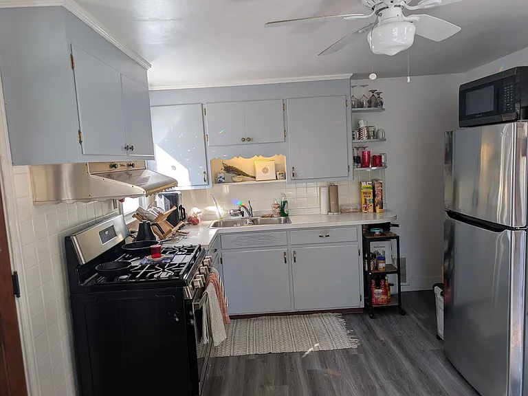 486 Linden Ave — Photo 8