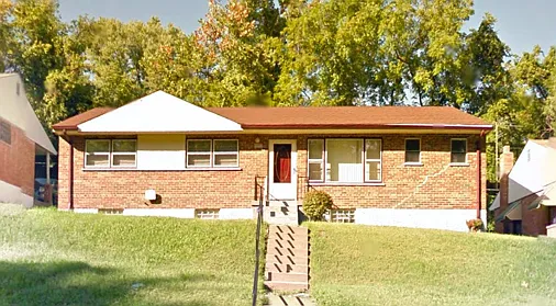 627 SE Chambers Rd photo 1