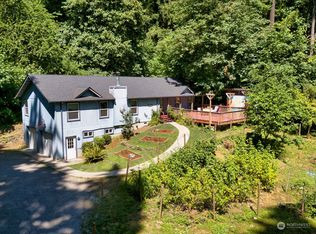 10124 SW Quartermaster Dr, Vashon, WA 98070