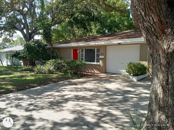 306 Woodlawn Ave, Belleair, FL 33756